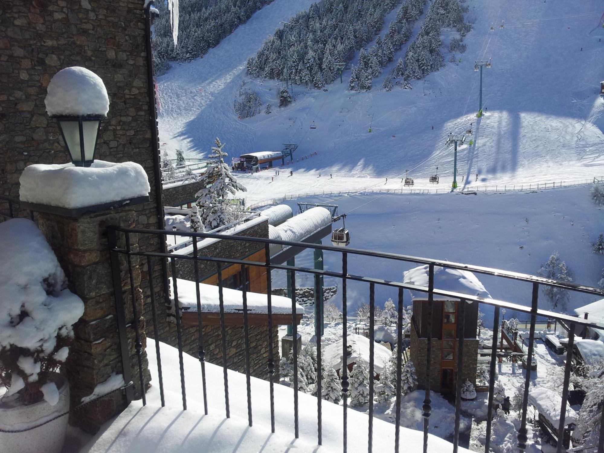 Apartaments Turistics Pirineu Soldeu Exterior foto