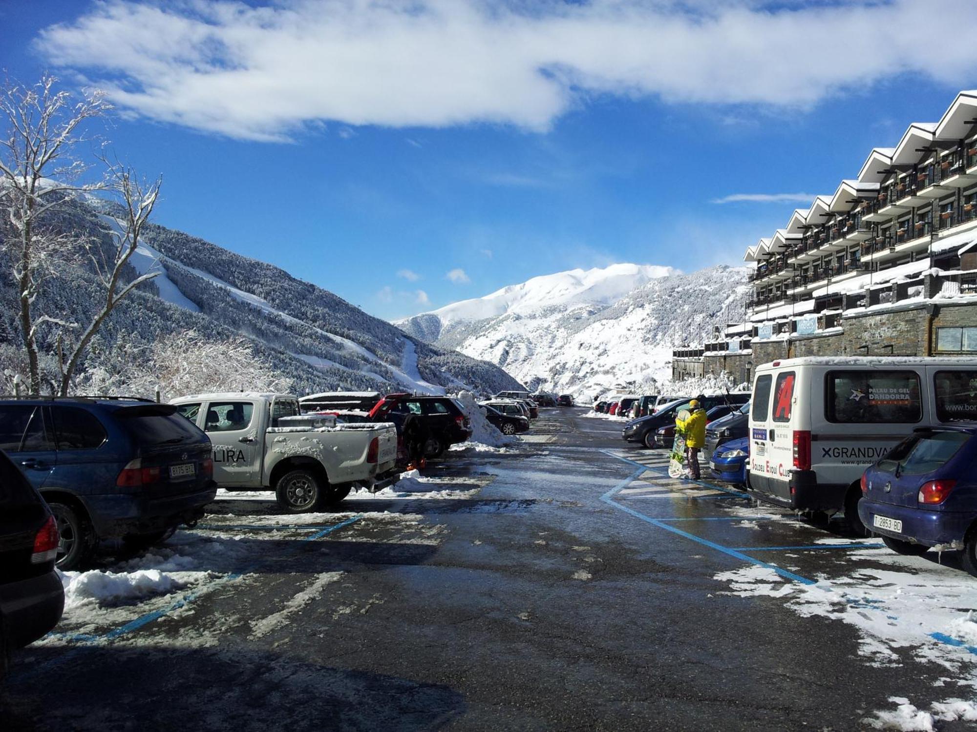 Apartaments Turistics Pirineu Soldeu Exterior foto